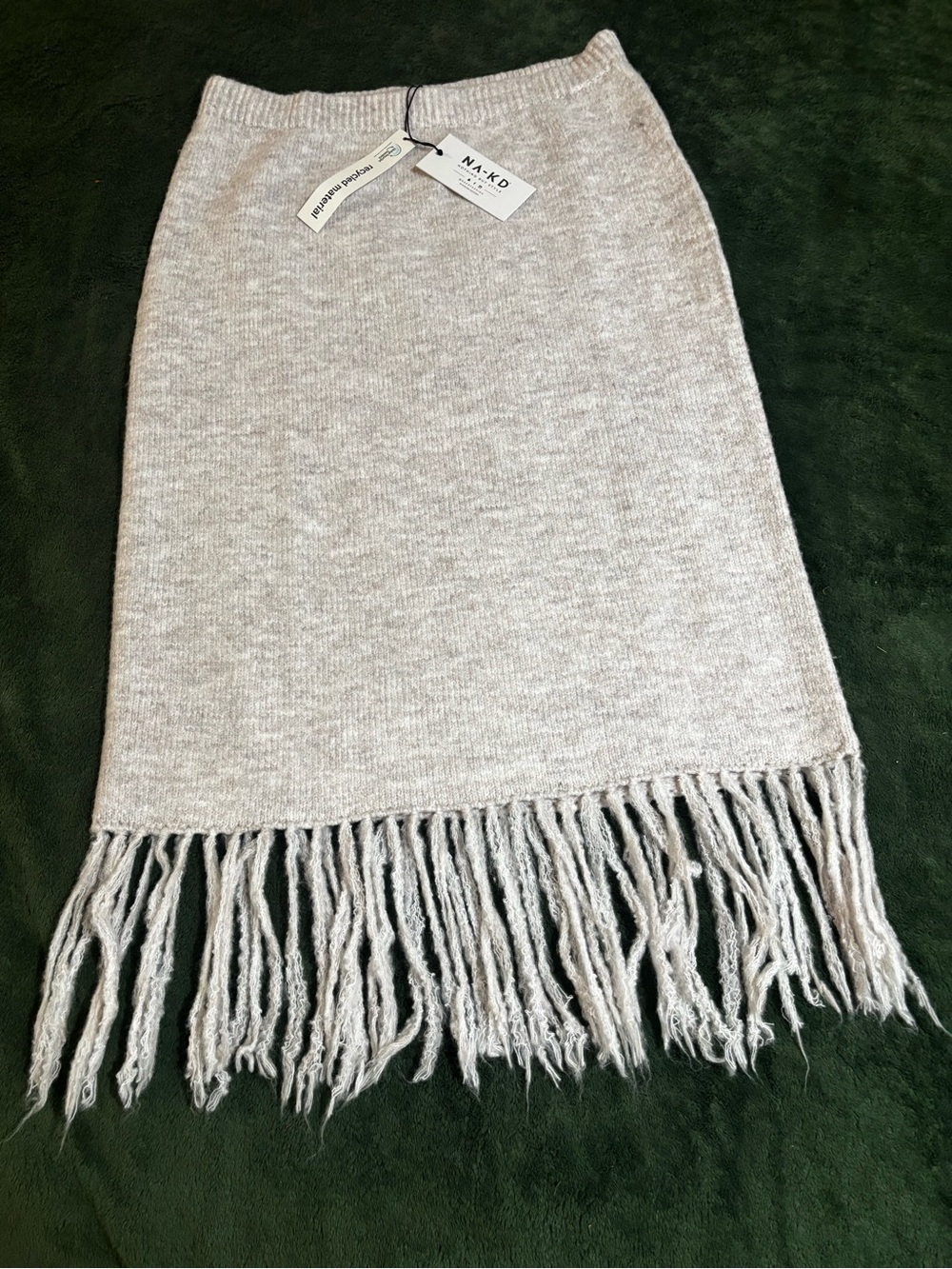 NWT Med NA-KD Fringe Midi Knitted Skirt - great for fall and winter